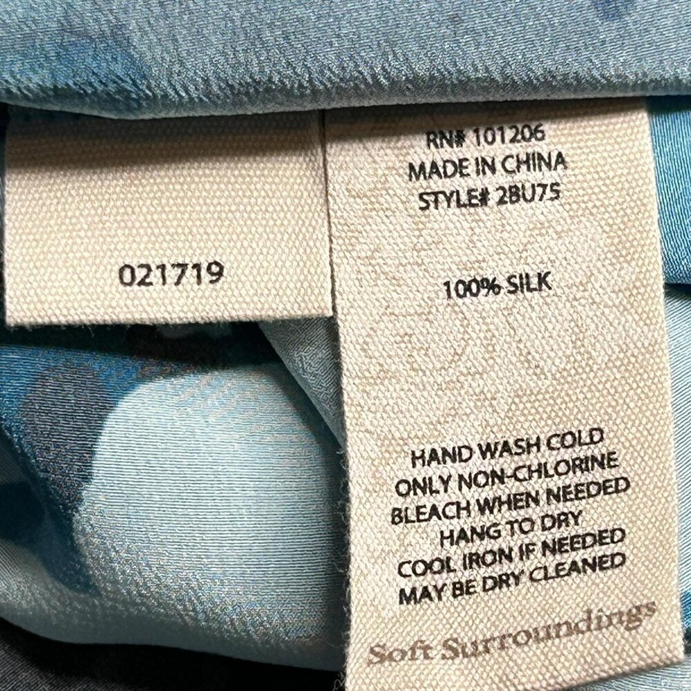 Soft Surroundings Shirt Womens Medium Blue Silk Floral Button Front Tunic Top - Picture 6 of 12